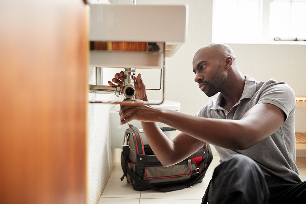Plumbing Emergencies: What to Do When Disaster Strikes